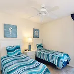 Edgewater Leeward 406, 2 Bedroom, Beach Front, Pool, Sleeps 6