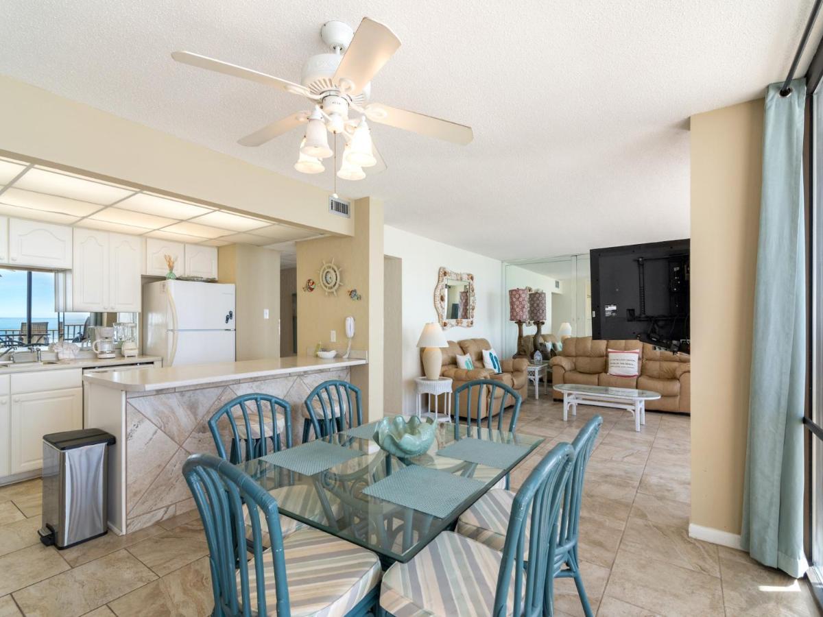 Edgewater Leeward 406, 2 Bedroom, Beach Front, Pool, Sleeps 6